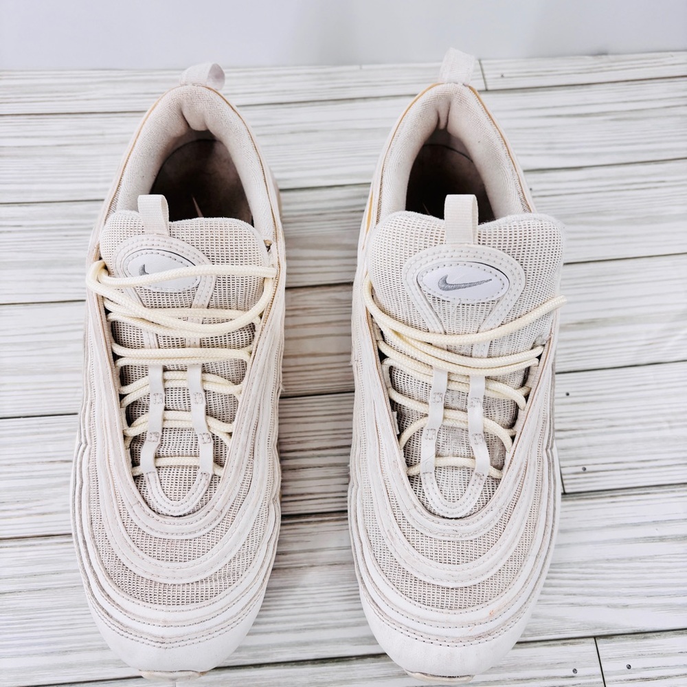 Nike Air Max 97 Mens Size 9 Triple White Wolf Gray Shoes Sneakers 921826-101